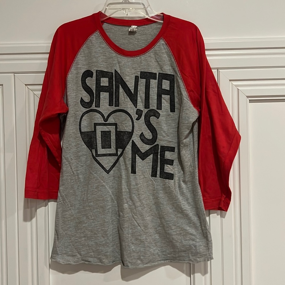 Live and Tell Santa Loves Me 3/4 Length Sleeve Tee Gray and Red Size Medium